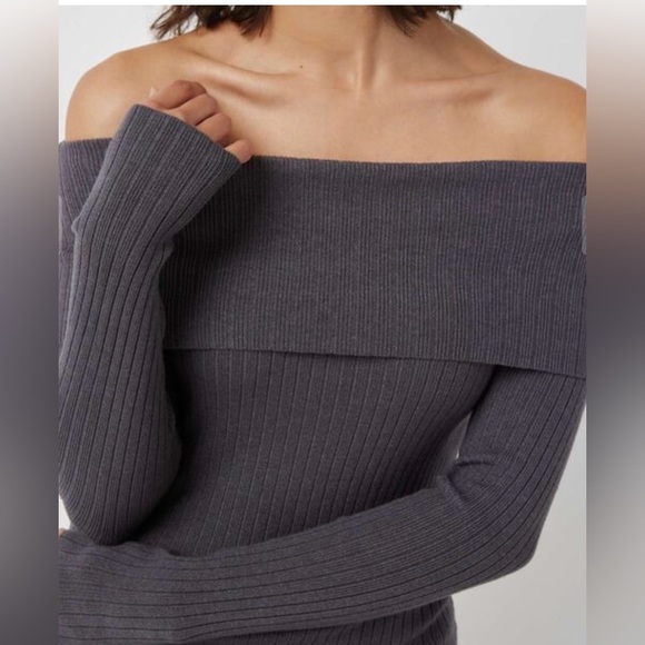 Off the shoulder knit dress - Picture 2 of 7
